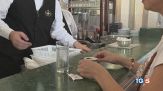 Acqua al ristorante, la metà è irregolare