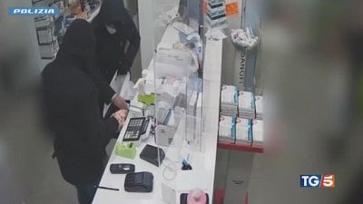 Rapine e pestaggi banditi a 15 anni