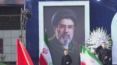 Dopo i missili volano le minacce, "Trump attento a non essere cancellato"