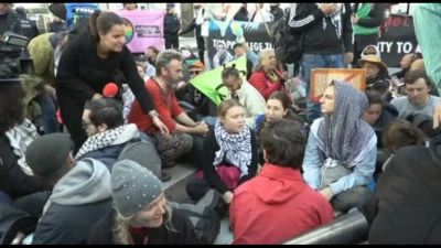 Greta Thunberg e gli attivisti per il clima protestano a Bruxelles