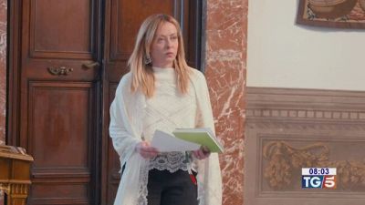 Meloni: "Il nuovo patto ci tutela"