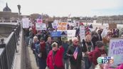 Negli Usa, 8 milioni contestato Trump