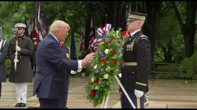 Donald Trump alla cerimonia del Memorial Day in Virginia