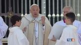 Papa: bambini pregate soprattutto per la pace