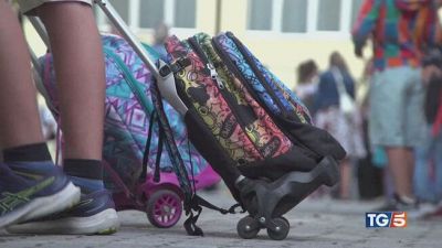 Si torna in classe, tra caldo e record docenti