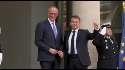 Merz da Macron, come da tradizione la prima visita ufficiale a Parigi