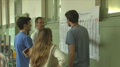 Conto alla rovescia per i referendum, tra un mese alle urne
