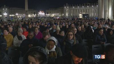 Nessuna nuova crisi preghiere per il Papa