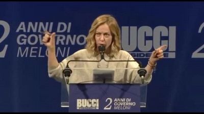 Meloni: "Dicono che taglio ifondi alla Sanità? Prendete calcolatrice"
