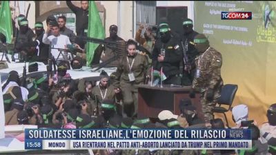 Breaking News delle 16.00 | Soldatesse israeliane, l'emozione del rilascio