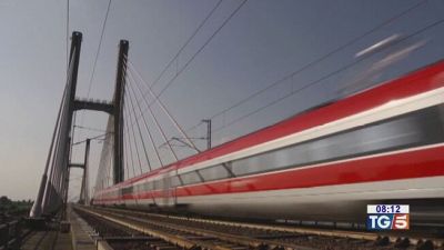 Polemica sul caos treni e oggi torna la pioggia