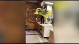 Ultima generazione incatenata al Burger King per il "Giusto Prezzo"