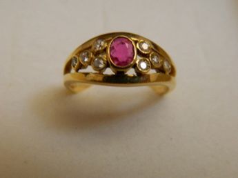 anello donna con rubino e diamanti