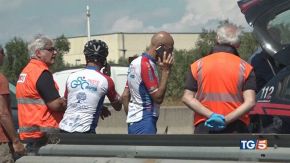 Auto sui ciclisti strage nel barese
