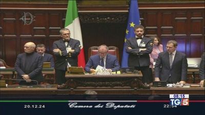 Manovra da 30mld "sì" della Camera