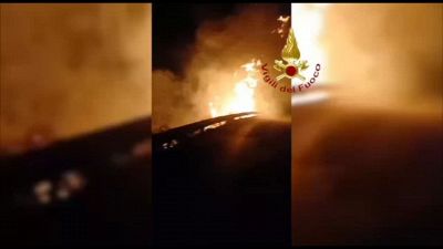 Incendi in Campania, 160 interventi dei vigili del fuoco in 24 ore