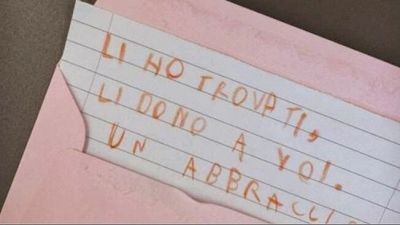 Nel reggiano bambino trova soldi per strada e li dona alla Caritas
