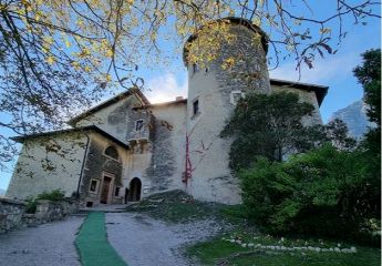 Castel Toblino ESTERNO