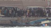 Barcone si ribalta. Strage di migranti