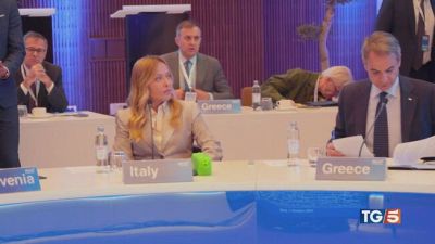 È allarme carburanti, Meloni: "Pronti a intervenire"