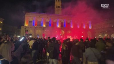 Grande festa a Bologna per la Coppa Italia: la notte è rossoblù