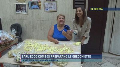 Bari, ecco come si preparano le orecchiette