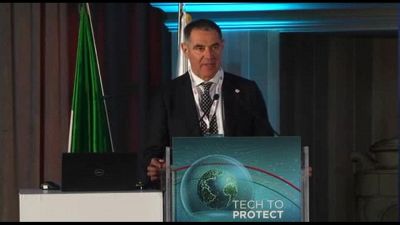 Tecnologia centrale contro catastrofi ambientali e crisi demografica