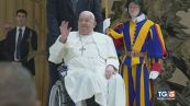 Papa, il mondo prega Condizioni stazionarie