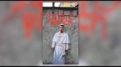 Il rapper Salmo in abiti papali, profeta urbano secondo TVBOY