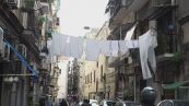 "Basta stendere i panni alle finestre, qui non siamo a Napoli"