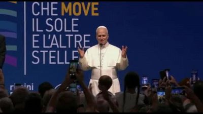 Papa al Meeting: è bello vedervi in tanti, applausi sono per Gesù