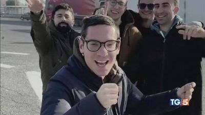 No a canzoni napoletane è una vera sciocchezza