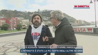 Forte scossa di terremoto ai Campi Flegrei, panico a Napoli