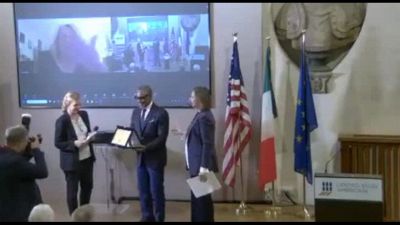 Giancarlo Esposito premiato a Roma: sono fiero delle mie origini