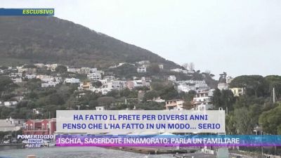 Ischia, sacerdote si innamora di una donna: è scandalo