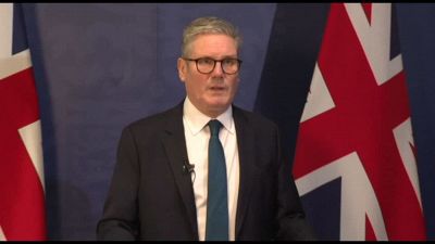 Migranti, Starmer: "Buona notizia arresto fornitore barche in Olanda"