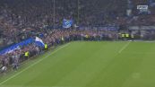Invasione di campo ad Amburgo per festeggiare il ritorno in Bundesliga dopo 7 anni