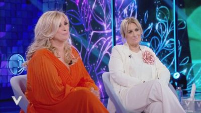 Tina Cipollari e la sorella Annarita: l'intervista integrale