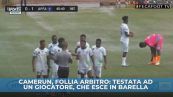 Follia arbitro: testata a giocatore