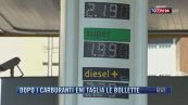 Breaking News delle 21.30 | Dopo i carburanti Eni taglia le bollette
