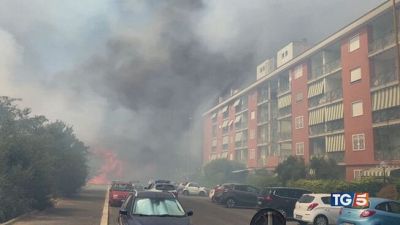 Ancora tanti roghi Sfiorati i 43 gradi