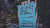 Padri separati, la polemica sui manifesti blu