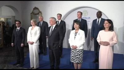 G7 Esteri, la foto di famiglia dei delegati al vertice di Capri