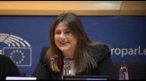 Michela Giraud in Ue: "Ho visto Rackete e urlato ciao a Mattarella"