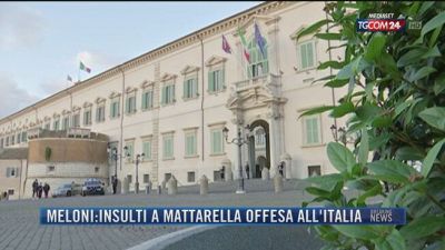 Breaking News delle 21.30 | Meloni: insulti a Mattarella offesa all'Italia