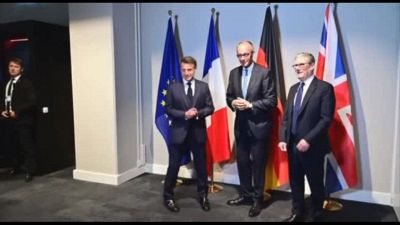 Macron, Merz e Starmer, l'incontro al vertice Nato