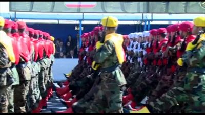 Giornata dell'esercito in Iran: la parata mentre il regime discute con Usa