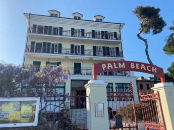 Palm Beach Diano Marina - Camere & Appartamenti