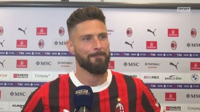 Giroud canta per noi: "Si è girato Giroud"
