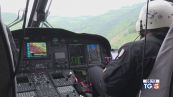 Cade elicottero ricerche in corso